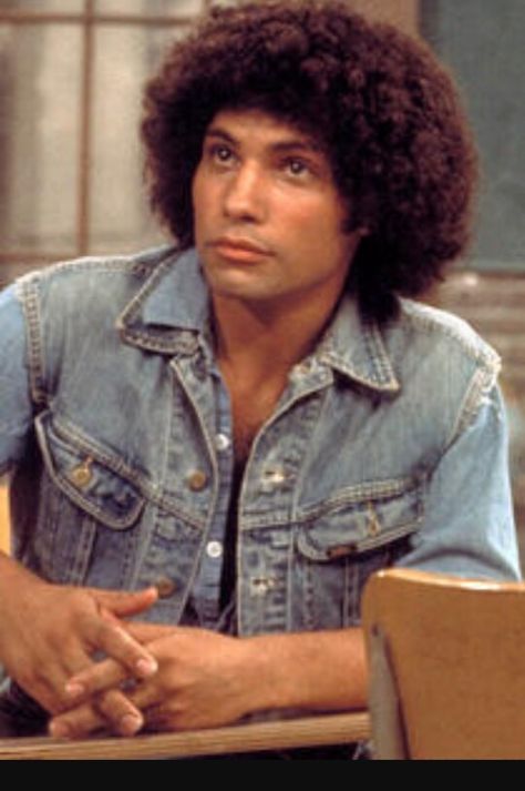 Welcome Back Kotter. Robert Hegyes as Juan Epstein. 60s Advertising, Old School Tv, Cagney And Lacey, Welcome Back Kotter, Grease 1978, Nostalgia 80s, Danny Zuko, Men With Curly Hair, School Tv