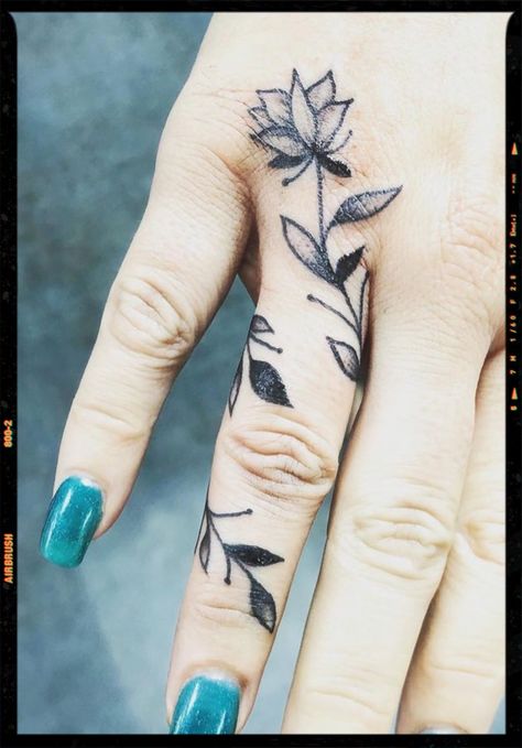 Botanical Finger Tattoo, Flower Finger Tattoos For Women, Ring Finger Tatoo, Finger Cover Up Tattoos For Women, Finger Flower Tattoo, Floral Finger Tattoo, Vine Finger Tattoos, Skull Finger Tattoos, Side Finger Tattoos