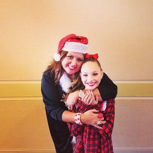 On Dance Moms, she’s known for being Abby’s favourite… | 16 Reasons "Dance Moms'" Maddie Ziegler Slays Dance Moms Season 3, Sia Music Video, Sia And Maddie, Sia Music, Dance Moms Facts, Dance Moms Maddie, Abby Lee Miller, Elastic Heart, Dance Moms Funny