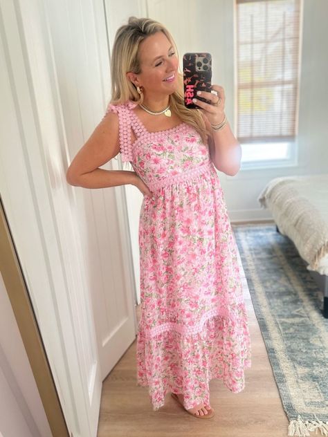 Spring dress for Easter Easter Dress Outfit Women, Pink Easter Dress Women, Easter Outfit Dress, Easter Dress Teen, 2024 Easter Outfit, Easter Mass Outfit, Long Easter Dress, Modest Easter Outfits, Easter Outfit Women 2024