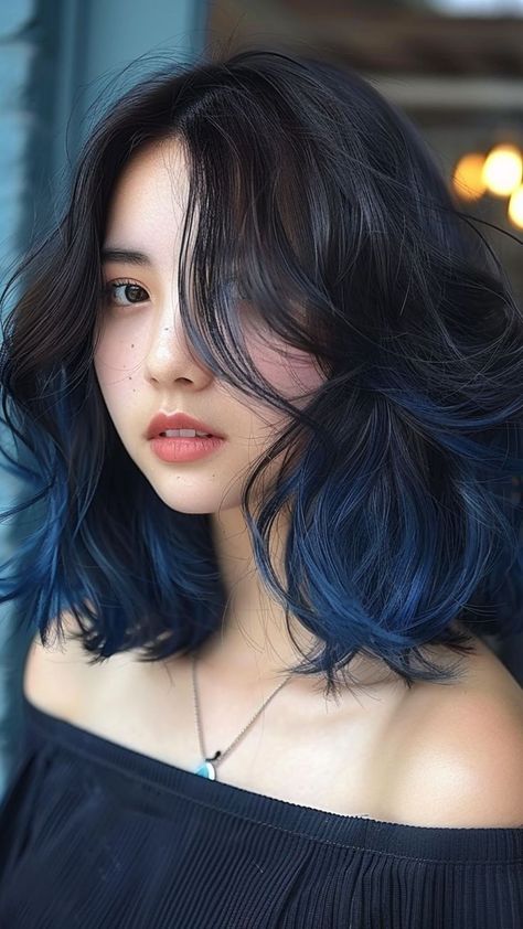 Unique Color Hair Ideas, Iridescent Black Hair, Dyed Long Hair Ideas, Dyed Hair For Straight Hair, Long Black Blue Hair, Black Hair With Blue Tips, Black Hair Blue Tips, Black Tips Hair, Inner Hair Color