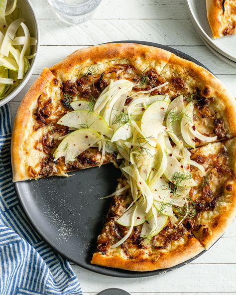 Caramelized Onion & Fennel Apple Slaw Pizza Gelson's Fennel Pizza, Apple Pizza, Apple Slaw, Pizza Ingredients, Pizza Peel, Caramelized Onion, Pizza Stone, Granny Smith Apples, Sweet Tarts