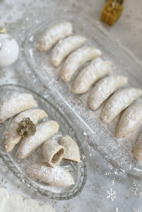 Christmas Walnut Crescent Cookies - Hókifli Walnut Crescent Cookies Recipe, Make Powdered Sugar, Perfect Christmas Dessert, Favorite Christmas Desserts, Kiflice Recipe, Hungarian Desserts, Crescent Cookies, Crescent Recipes, Cookie Table