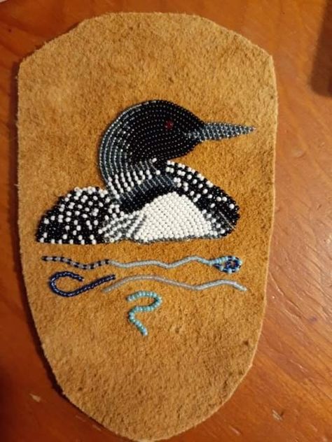 Moccasin Beading Pattern, Beaded Vamps, Metis Beadwork Patterns, Metis Beading, Metis Beadwork, Indigenous Crafts, Indigenous Jewelry, Beaded Barrettes, Fancy Shawl