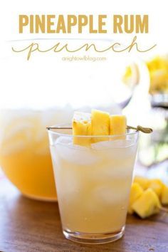 Pineapple Rum Punch - the perfect mix of tropical flavors in one amazing and easy to make party drink! Pineapple Rum Punch, Weight Watcher Desserts, Pineapple Rum, Tipsy Bartender, Low Carb Dessert, Rum Punch, Rum Drinks, Jello Shots, Think Food