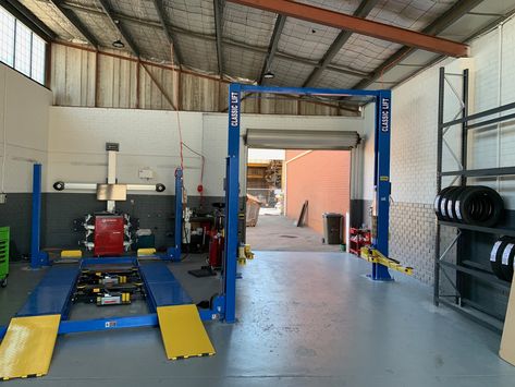 Four Post Lift, Car Hoist, Car Lift, Car Lifts, Garage Shop, Garage Equipment, Automotive Industry, Garage, Australia