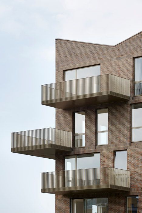 Duggan Morris, Brick Architecture, Apartment Architecture, London House, Brick Facade, Railing Design, Building Facade, Brick Building, Apartment Balconies