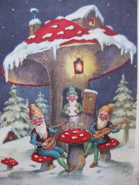 Toadstool Tunes...party under the mushroom! Amanita Muscaria, Postal Vintage, Elves And Fairies, Mushroom House, Fairies Elves, Old Fashioned Christmas, Vintage Christmas Cards, Christmas Illustration, Fairy Art