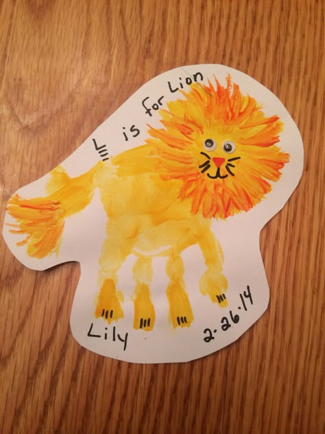 Lion handprint Handprint Jungle Animals, L Is For Lion Handprint, Lion Hand Print Craft, Lion Footprint Craft, Lion Craft Preschool Art Projects, Zoo Animal Art For Infants, Lion Handprint Art, Lion Toddler Craft, Circus Handprint Art