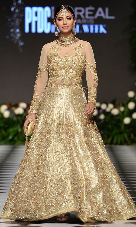 Golden Maxi Pakistani, Maxi Pakistani, Wedd Dresses, Pakistani Frocks, Online Wedding Dress Shopping, Nomi Ansari, Pakistani Traditional, Designer Bridal Lehenga Choli, Lehenga Red