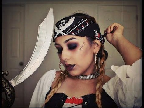 Easy Pirate Makeup, Female Pirate Makeup, Pirate Costume Makeup, Glam Pirate, Pirate Halloween Makeup, Makeup Pirate, Makeup Tutorial Glam, Stephanie Ledda, Makeup Carnaval