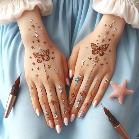 White Mehendi Designs, White Mehendi, White Henna Tattoo, Pretty Henna, White Henna, Pretty Henna Designs, Henna Tattoos, Mehndi Designs For Hands, Mehendi Designs