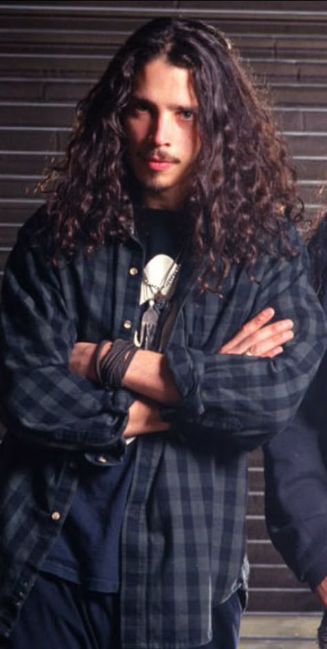 90s Grunge Men, Grunge Guy, Grunge Outfits Men, Long Curly Hair Men, Men 90s, Big Four, Grunge Guys, Chris Cornell, The Big Four