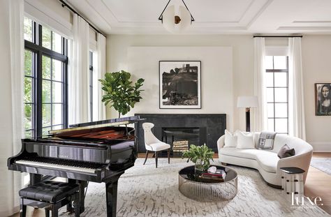 Transitional Glam Living Room, Piano Room Design, Grand Piano Living Room, Grand Piano Room, Piano Room Decor, Piano Living Rooms, Baby Grand Pianos, Glam Living Room, Piano Room