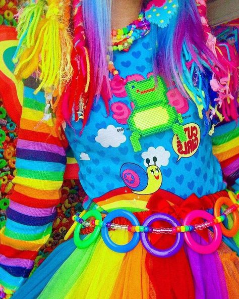 Rainbowcore Fashion, Cybr Grl, Harajuku Decora Kei, Decora Kei Fashion, Decora Outfits, Clowncore Outfit, Kid Core Outfits, Decora Aesthetic, Kid Core Aesthetic