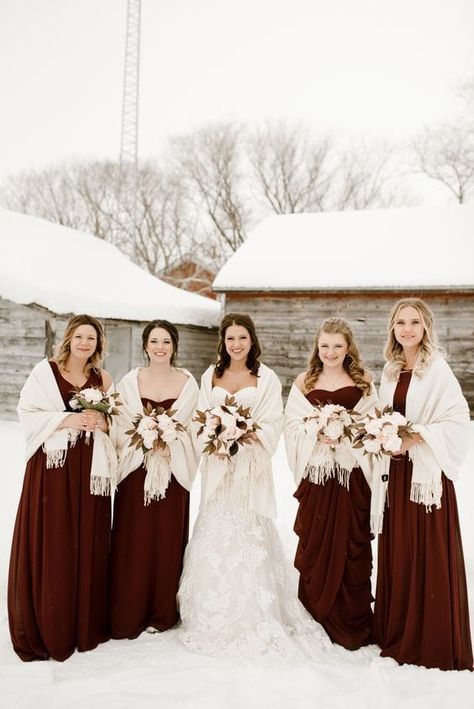 16 Winter Wedding Bridesmaid Dresses - LADY WEDDINGS Bridesmaid Maroon, Winter Wedding Bridesmaid Dresses, Christmas Bridesmaid Dresses, Christmas Bridesmaids, Winter Wedding Bridesmaids, Bridesmaids Spring, Spring Bridesmaid Dresses, Pastel Bridesmaid Dresses, Winter Bridesmaids