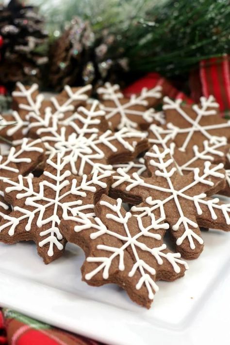 Brownie Snowflake Sugar Cookies - Holiday Recipe - OMC Peppermint Chocolate Chip Cookies, Snowflake Sugar Cookies, Snowflake Sugar, Chewy Gingerbread Cookies, Spiced Chocolate, Chocolate Sugar Cookies, Hot Chocolate Cookies, Cookie Recipes Homemade, Snowflake Cookies