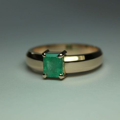 Emerald Ring Design For Men, Men’s Rings, Ring Designs For Men, Emerald Ring For Men, Mens Emerald Rings, Bike Jewelry, Mens Ring Designs, Russian Jewelry, Smaragd Ring