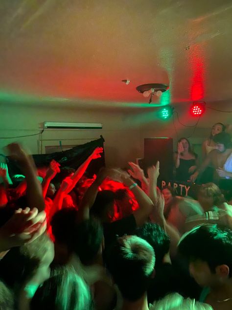 College House Party Aesthetic, Uc Davis Aesthetic, Frat Party Aesthetic, College House Party, College Party Aesthetic, House Party Aesthetic, Dorm Party, Frat Party, College Wall Art