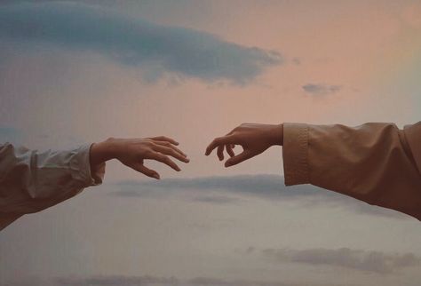 Hands Reaching For Each Other Wallpaper, Letting Go Of Hands Aesthetic, Friends Holding Hands, Holding Hands Drawing, Dark Grunge Aesthetic, Girls Holding Hands, Achilles And Patroclus, Couple Holding Hands, Couple Hands