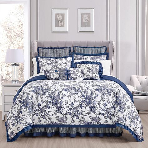 Toile Garden Comforter Set-JCPenney Peaceful Bedroom Colors, Florida Bedroom Ideas, Bedding Closet, Cool Room Stuff, Bedroom Makeover Inspiration, Cozy Guest Bedroom, Bed Trays, Bedroom Decor Neutral, Blue And White Bedding