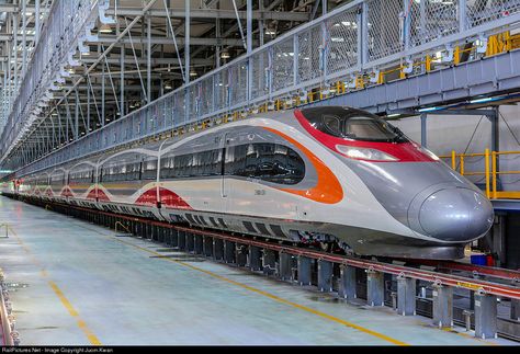 CRH380A-0254 Chinese National Railway CRH380A at Guangzhou, China by Juom.Kwan China Train, High Speed Train, Infrastructure Development, Train Design, Speed Rail, High Speed Rail, Dragon Maid, Bullet Train, Electric Train