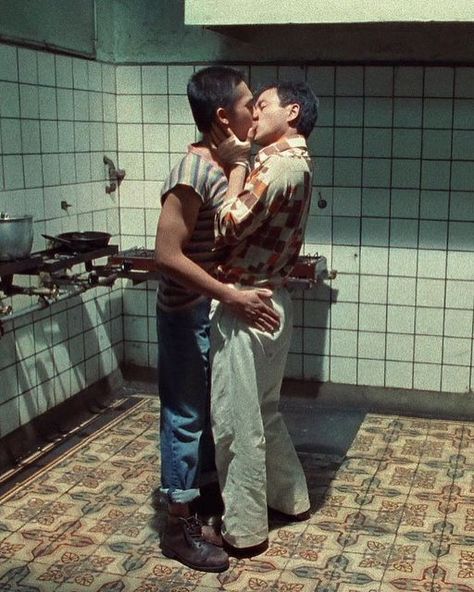 Happy Together 1997, Leslie Cheung, Maggie Cheung, Mike Nichols, Gene Kelly, 90s Movies, Movie Shots, 3 Movie, Still Photography