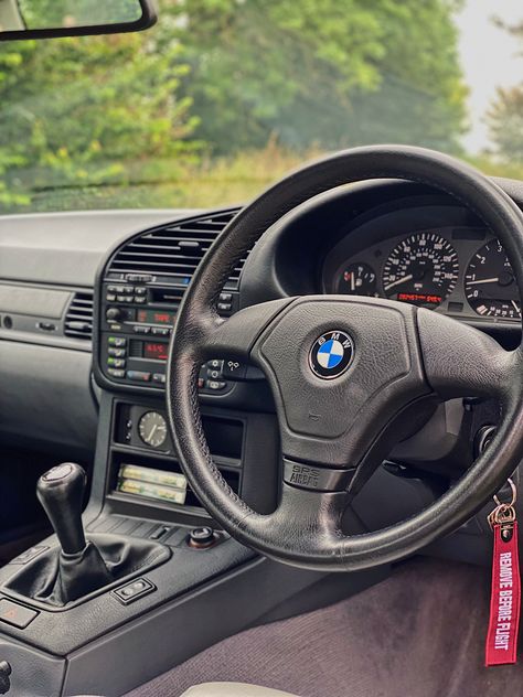 E36 Interior, Bmw Car Models, Subaru Cars, Classic Sports Cars, Street Racing, German Cars, Bmw 3 Series, Car Stereo, Bmw E36