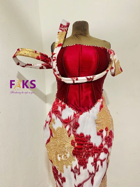 Brocade and plain combo. Dm Faks Kollection on 0209060114 Brocade Dress, Brocade Dresses, African Dresses, African Dresses For Women, Green And Red, African Dress, Lace Dress, Wine, Womens Dresses