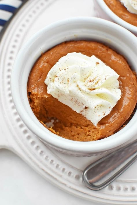 The Best Pumpkin Pie Custard. This delicious fall dessert recipe features 6 Mini, Individual Crustless Pumpkin Pies served in ramekins. Each smooth and velvety bite is a delicious treat! Make these for the holidays and impress your guests. #pumpkinpie #crustless #crustlesspumpkinpie #pumpkincustard #custard #pumpkin Pumpkin Pie Custard, Pumpkin Custard Pie Recipe, Custard Dessert Recipes, Crustless Pumpkin Pie Recipe, The Best Pumpkin Pie, Sugar Free Pumpkin Pie, Low Carb Pumpkin Pie, Easy Pumpkin Dessert, Crustless Pumpkin Pie