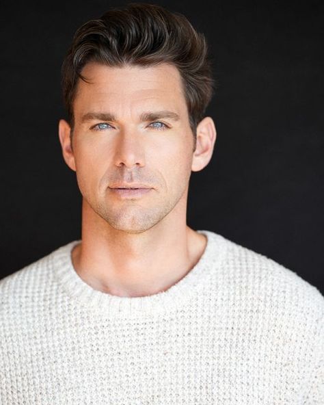 Kevin Mcgarry, Alice In Wonderland Disney, Heartland Tv, Love My Man, Hallmark Movies, Most Handsome Men, Tv Episodes, Coming Of Age, Most Beautiful Man