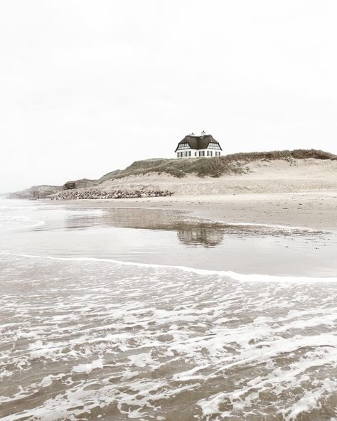 Ocean Spray, At The Sea, House By The Sea, Seaside Village, Seaside Cottage, Sea Wall, Slow Life, Destin Beach, The Dunes