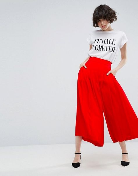 Culottes for fall - Say Yes Culotte Outfit, Red Culottes, Tall Wide Leg Pants, Red High Waisted Pants, Red Wide Leg Trousers, Culottes Outfit, Red Wide Leg Pants, Wide Leg Culottes, Legs Outfit