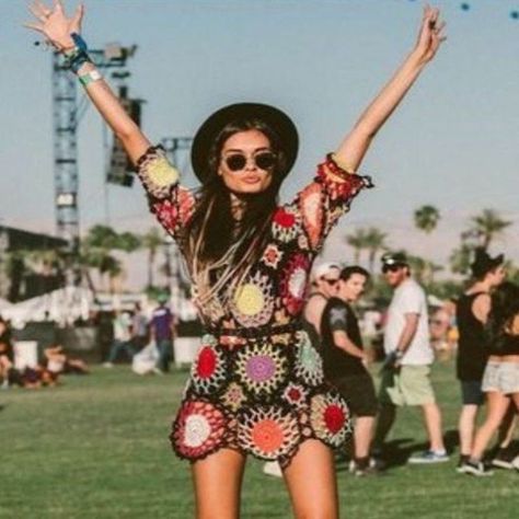 The Best Coachella Outfits You Can Find Right Now Simple Coachella Outfit, Coachella Inspired Outfits, Best Coachella Outfits, Unique Bathing Suits, White Lace Kimono, Coachella Outfits, Coachella Looks, Coachella 2019, White Overalls