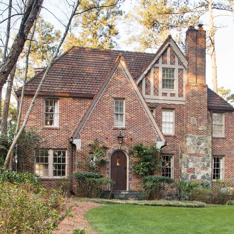 Brookhaven Tudor – Revival Construction Tudor Home Backyard, Tudor House Interior Modern, Mid Century Tudor Home, Old Tudor House Exterior, English Revival Homes, German Tudor House, English Tudor Homes Exterior, Tudor Brick House, Gothic Tudor House