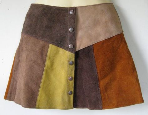 Patchwork mini Patchwork Vintage Fashion, Moda 70s, 70s Patchwork, Patchwork Mini Skirt, Suede Patchwork, Suede Outfit, 70s Nostalgia, Geometric Patchwork, Mom Cut