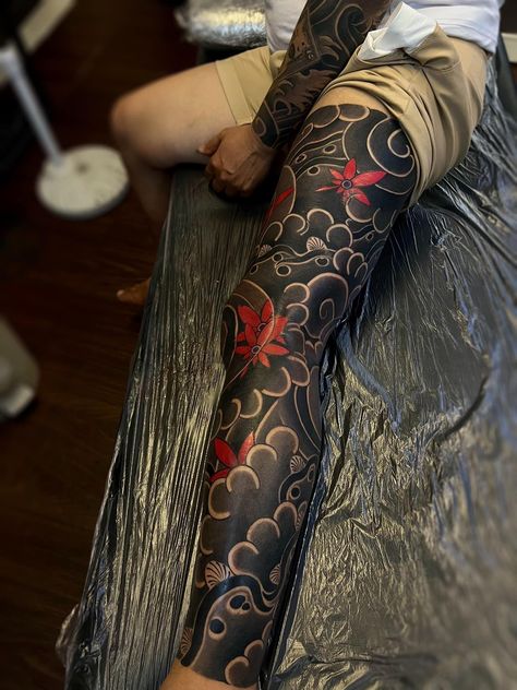 Japan Leg Sleeve Tattoo, Neotraditional Arm Sleeve, Leg Japanese Tattoo Men, Yakuza Tattoo Leg, Japanese Leg Tattoo Sleeve, Irezumi Tattoos Leg, Black Out Leg Sleeve Tattoo, Japanese Traditional Leg Sleeve, Japanese Cover Up Tattoo