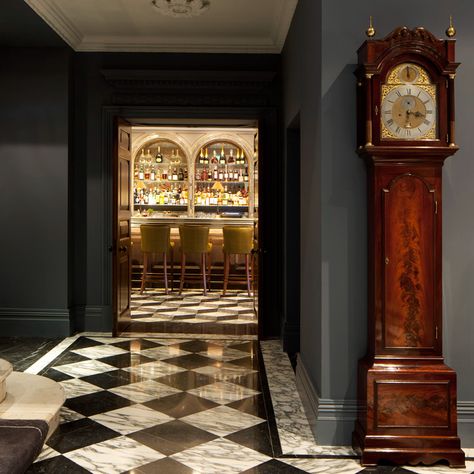 10 of the Best: Private Members Clubs - Asian Wealth Magazine British Asian, Arts Club, Members Club, Neoclassical Interior, Branding Inspo, Business Leaders, Private Club, Luxury Business, Painting Concrete