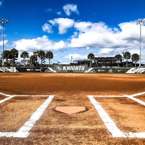 Softball field views 😍🔥 @ucf.softball #VeloPRO Softball Backgrounds, Softball Photography, Softball Field, Softball Photos, Baseball Bedroom, Softball Season, Softball Training, Field Wallpaper, Tøp Wallpaper