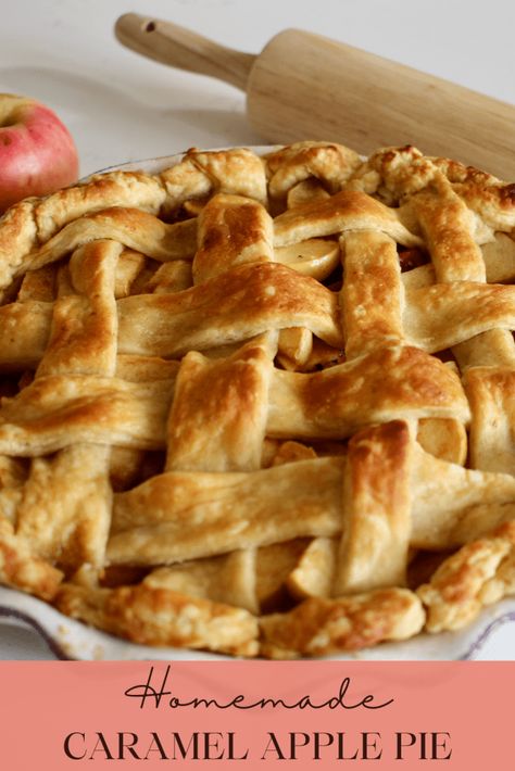 Caramel Apple Pie Recipe, Homemade Caramel Apple, Caramel Apple Pie Recipes, Apple Pie From Scratch, Making Apple Pie, Lattice Crust, Caramel Apples Homemade, Caramel Apple Pie, Apple Pie Recipe