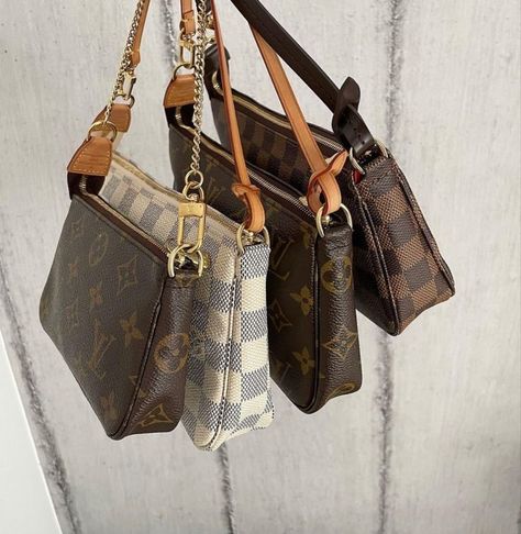 Sac Louis Vuitton, Multi Colored Bag, Vintage Designer Bags, Luxury Bags Collection, Aesthetic Bags, Handbag Essentials, Dream Bags, Lv Bags, Girly Bags