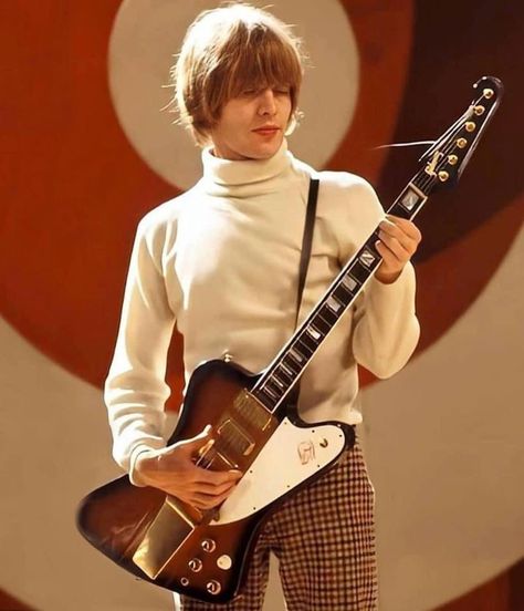 Bryan Jones, Brian Jones Rolling Stones, Brian Jones, Swinging 60s, Art Rock, Rock N Roll Music, Guitar Stuff, Mick Jagger, Rolling Stone