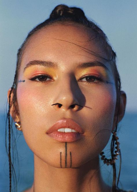 Indigenous Face Tattoo, Indigineous Aesthetic, Women’s Face Tattoo, Indigenous Character Design, Native Woman Tattoo, Indigenous Makeup, Inuit Tattoos, Native American Makeup, Woman Face Tattoo