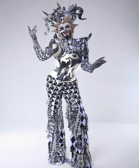 Dragula Drag, Monster Fashion, Drag Queen Outfits, Clown Clothes, King Outfit, Drag King, High Fashion Outfits, Theatre Costumes, Cosplay Diy