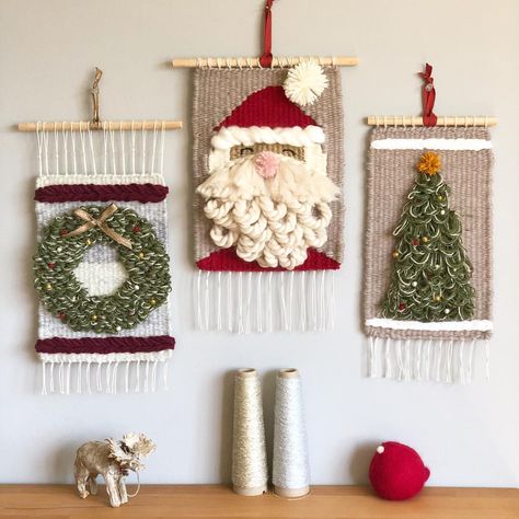 Christmas Fiber Art, Christmas Weaving Projects, Wall Hangings Ideas, Weaving Christmas, Christmas Weaving, Yarn Tapestry, Christmas Tapestry, Weaving Loom Diy, Weaving Loom Projects