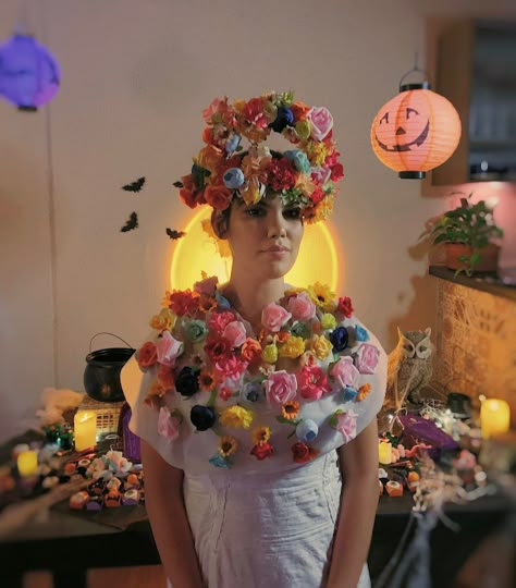 Midsommar costume #halloween #midsommar Midsummer Halloween Costume, Mid Sommar Costume, Dani Midsommar Costume, Smart Halloween Costumes, Midsommar Makeup, Midsommar Halloween Costume, Midsommar Halloween, Midsommar Costume, May Queen Midsommar