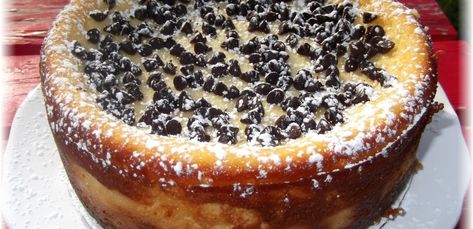 Cannoli Cheesecake Recipe, Cannoli Cheesecake, Italian Cannoli, Lemon Cream Cake, Pumpkin Pie Cake, Lemon Pie Filling, 5 Ingredient Recipes, Vegetarian Cake, Christmas Foods