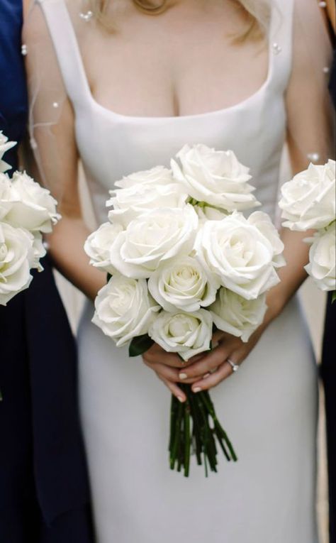 Bride Bouquet Roses White, Timeless White Wedding Flowers, Minimalist White Rose Bouquet, Simple Rose Wedding Bouquet, Large White Rose Bouquet, Elegant White Bouquet Wedding, White Rose Wedding Boquet, Simple White Rose Bridal Bouquet, Minimalist White Bouquet