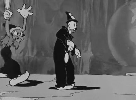 Snow-White (1933), a Max Fleischer cartoon short subject directed by Dave Fleischer 1930s Cartoons Characters, 1930s Cartoons Style, Old Cartoons Black And White, Old Black And White Cartoons, 1930s Cartoons, Mickey Mouse 1930s, Black And White Cartoon, Bizarre Art, 80s Cartoon