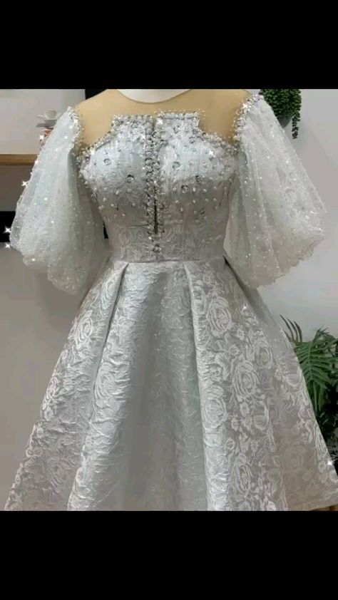 lacesnmore on Instagram: Another banger 🔥🔥��🔥 Brocade @lacesnmore Designed by @anutuacreations This dress is Oxford Confirmed!!!!! Lace Dress Designs Fashion, White Lace Dress Styles, Hair Styles Party, White Lace Styles, Lace Styles For Ladies, White Lace Outfit, White Dress Classy, Lace Styles For Wedding, Classy White Dress